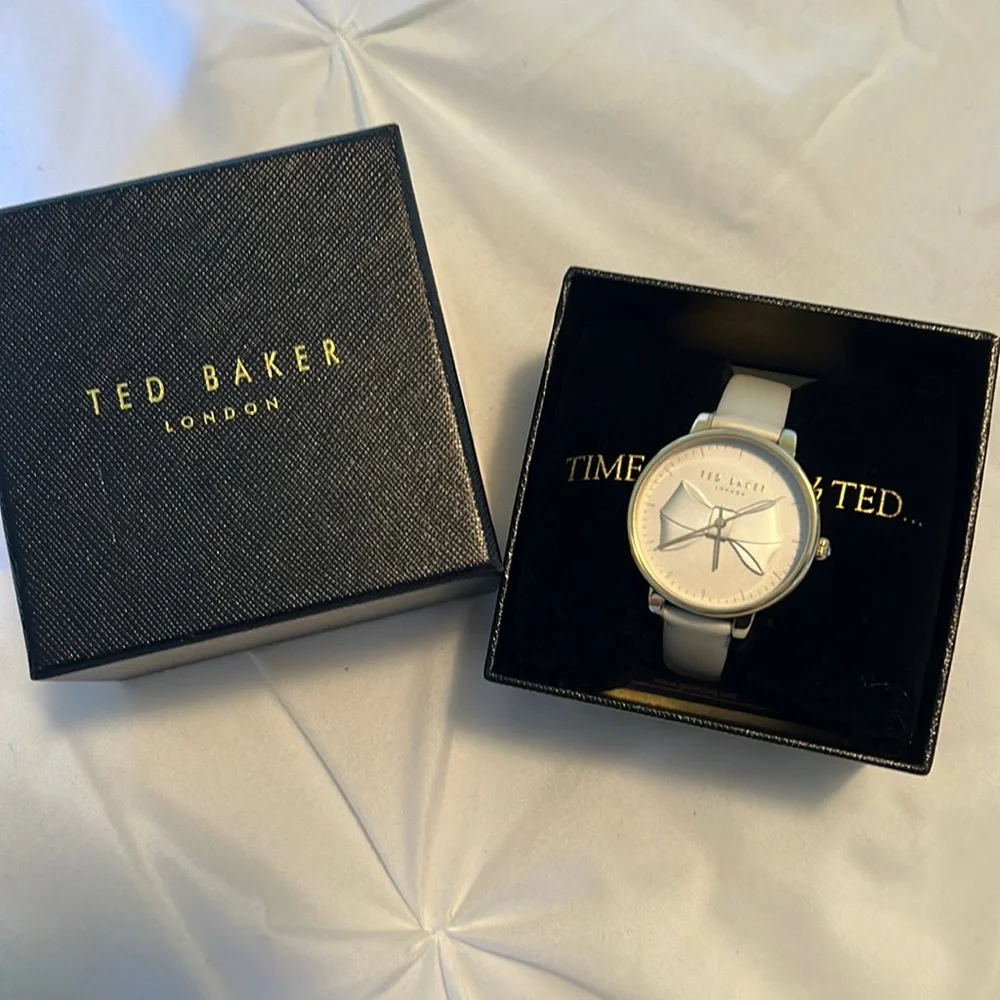 Ted Baker women’s watch - Picture 1 of 4